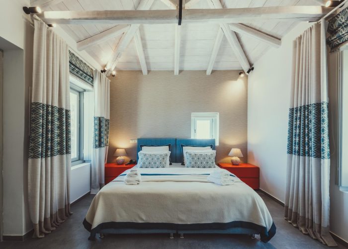 sampatiki suites hotel leonidio